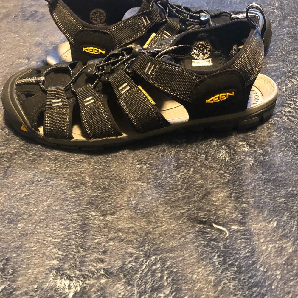 Men’s Keen shoes